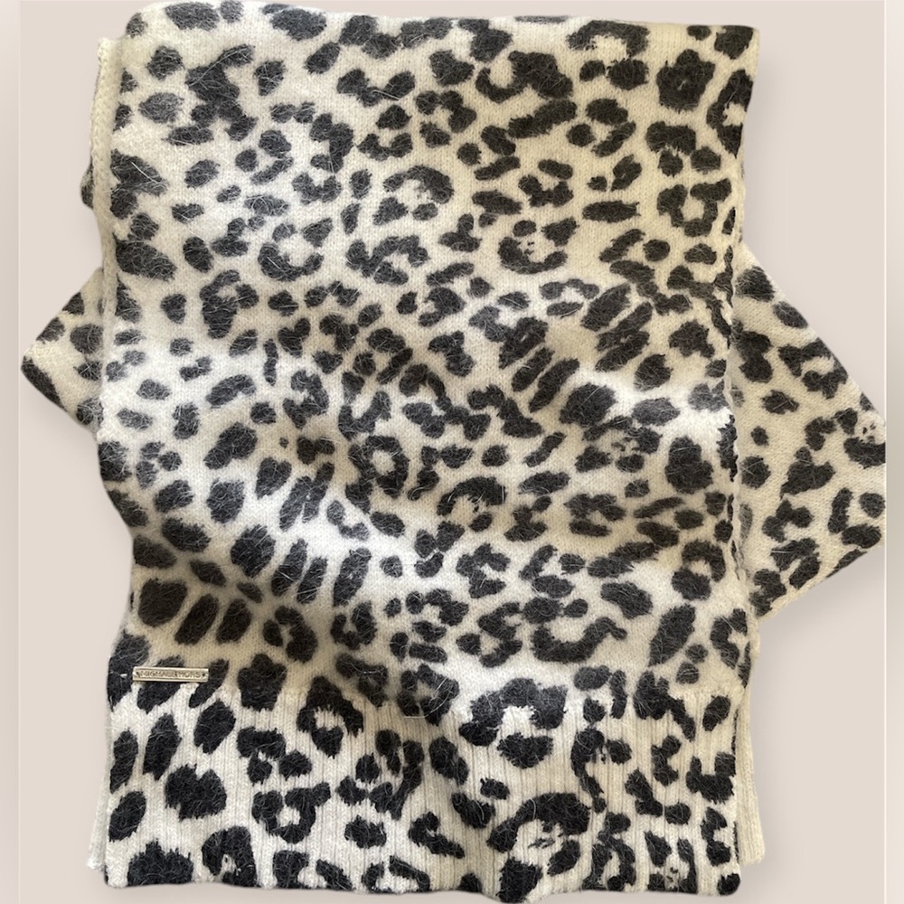 Michael Kors Leopard Scarf